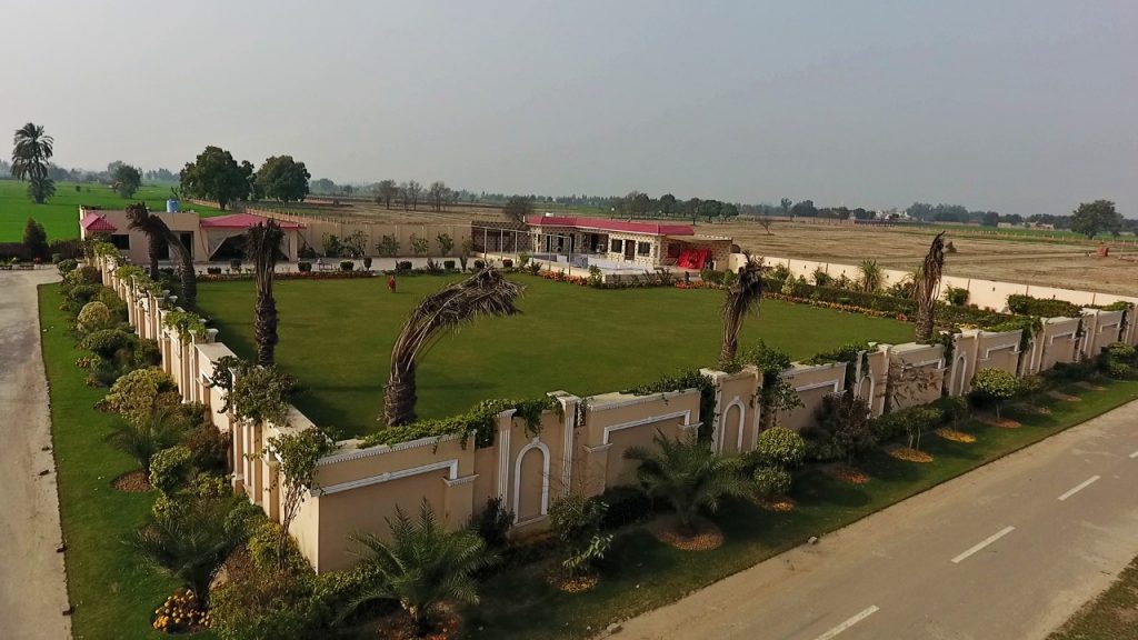 Lahore Greenz farmhouse in Lahore is a top luxurious, beautiful farmhouse