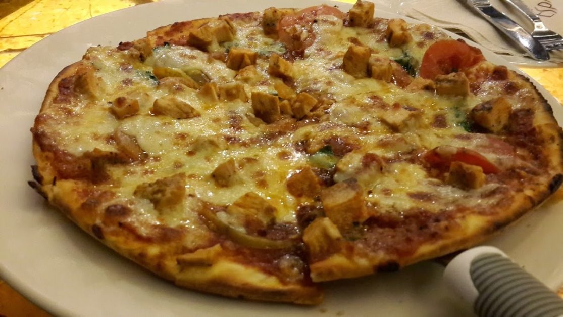 Xander’s has the best pizza in Karachi