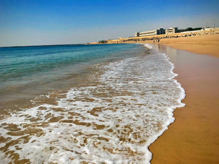Karachi Beach - 20 Fun Places in Karachi 
