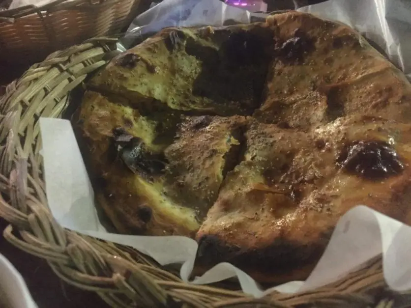 Pizza Naan - Best street food in islamabad