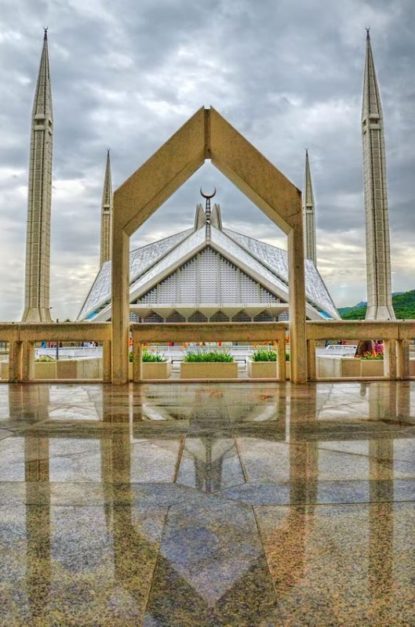 Picturesque beauty of Faisal Mosque captured after rain - National Symbols of Pakistan