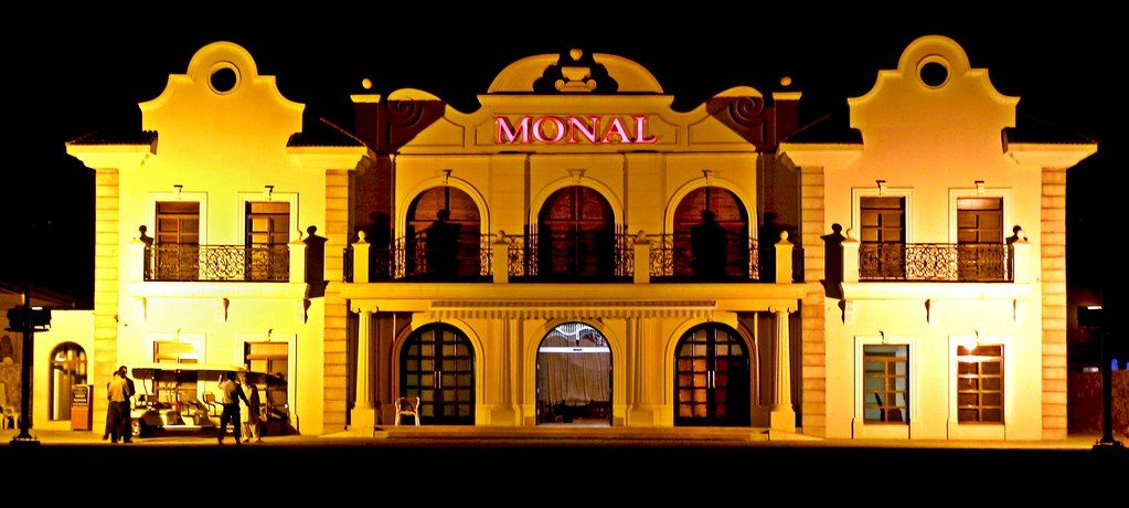 Monal Marquee is one of the best wedding halls in Islamabad.