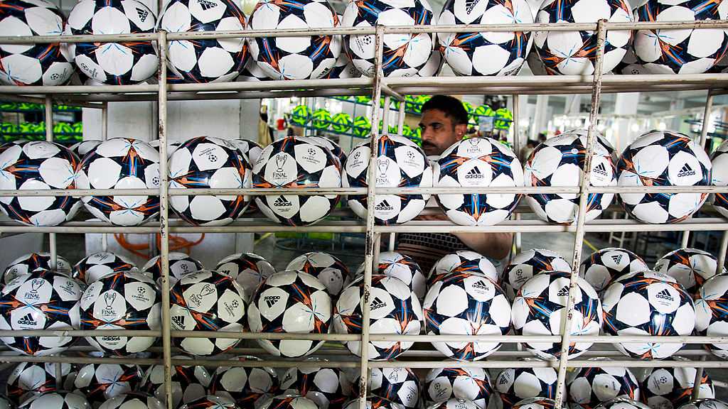 Football made in Pakistan Products