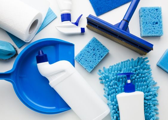 Blue coloured cleaning equipment with rags, viper, cleaning solution to clean popcorn ceiling