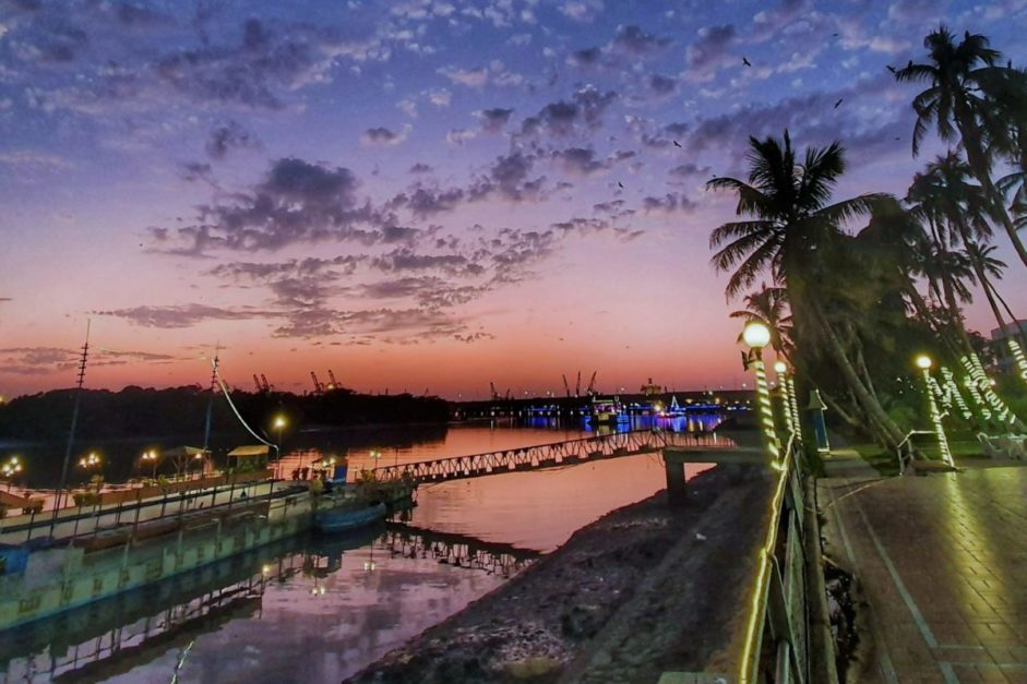 keemari creek near shams pir new island in karachi