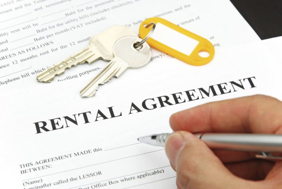signing rental agreement