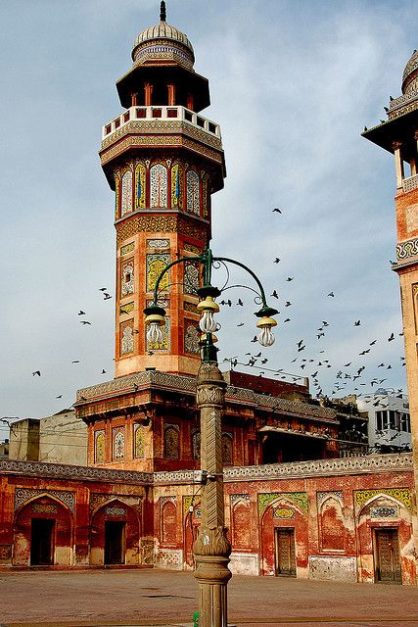 Mosque at Khayaban-e-Amin, Lahore 