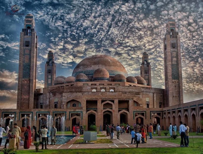 Mosque in Bahria Town Lahore