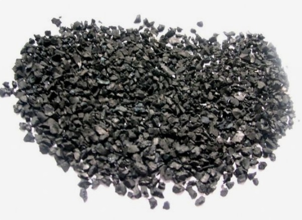 particles of crumb rubber used as alternattive material for road construction