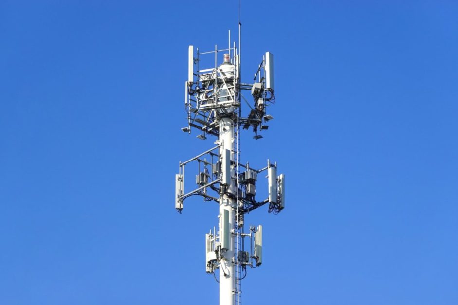 5g towers are different from 4g towers
