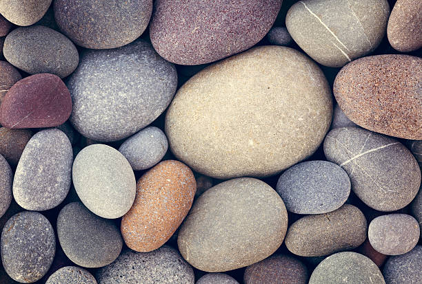 مختلف رنگوں میں خوبصورت ریت کے پتھر