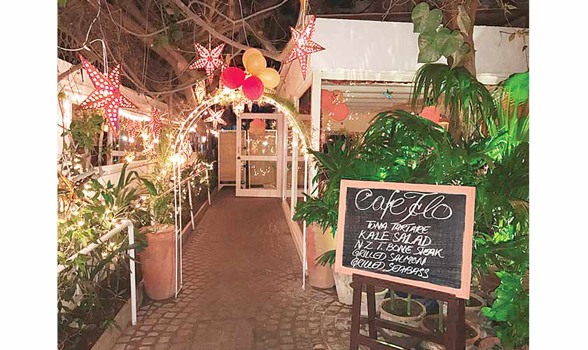 Cafe flo enterance decorated with baloons and stars