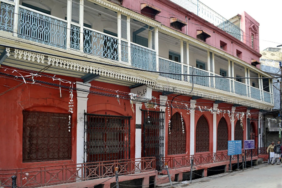 Iqbal Manzil is the site where one of the most famous personalities of Pakistan lived.