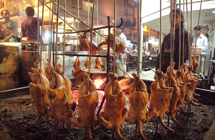 chicken sajji being cooked at agha sajji shop burns road karachi