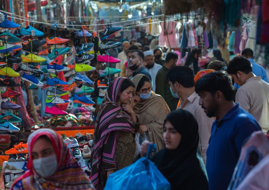 Sunday Bazaar karachi