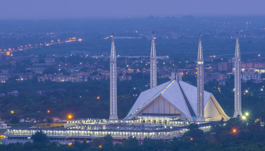 Here are some valuable tips on moving from Karachi to Islamabad.