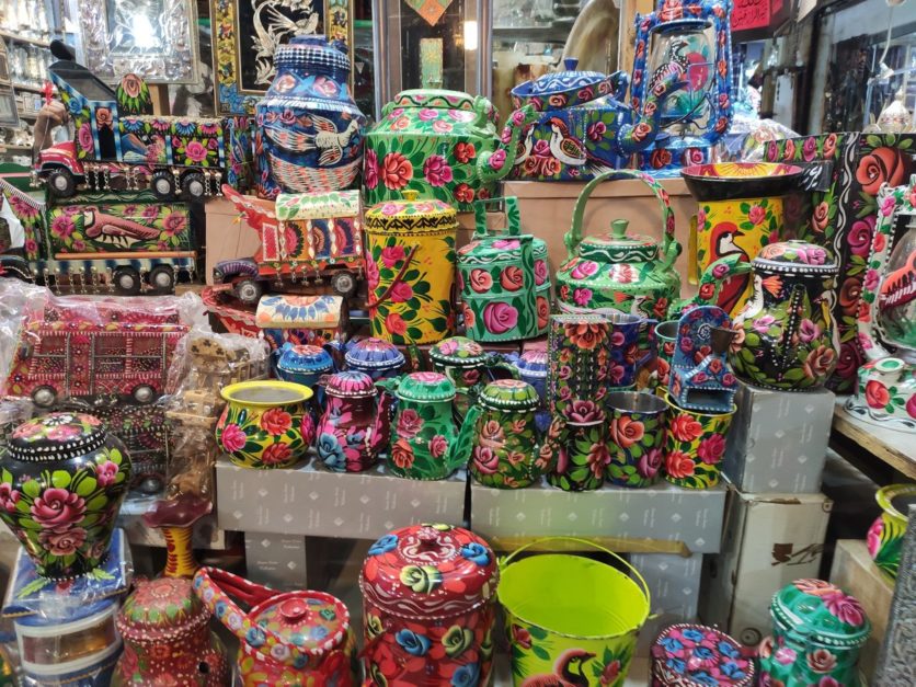 a shop of truck art ceramic items at Zainab market Karachi