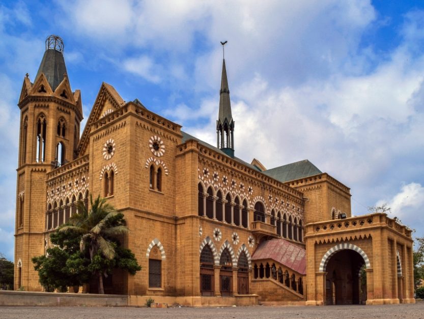 historical places in karachi essay