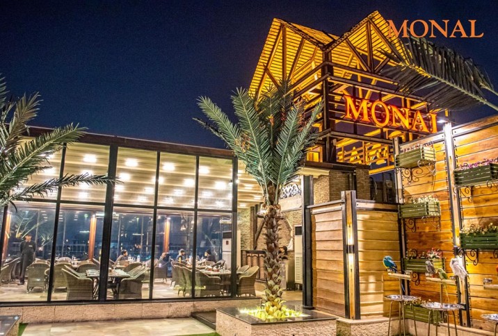 monal restaurant lahore