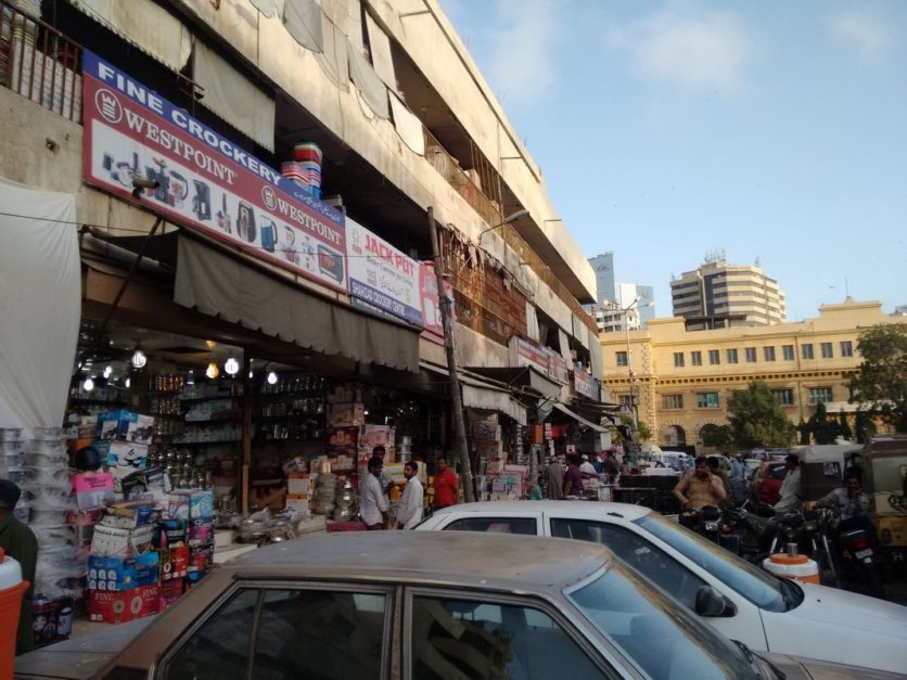 bolton market karachi parking