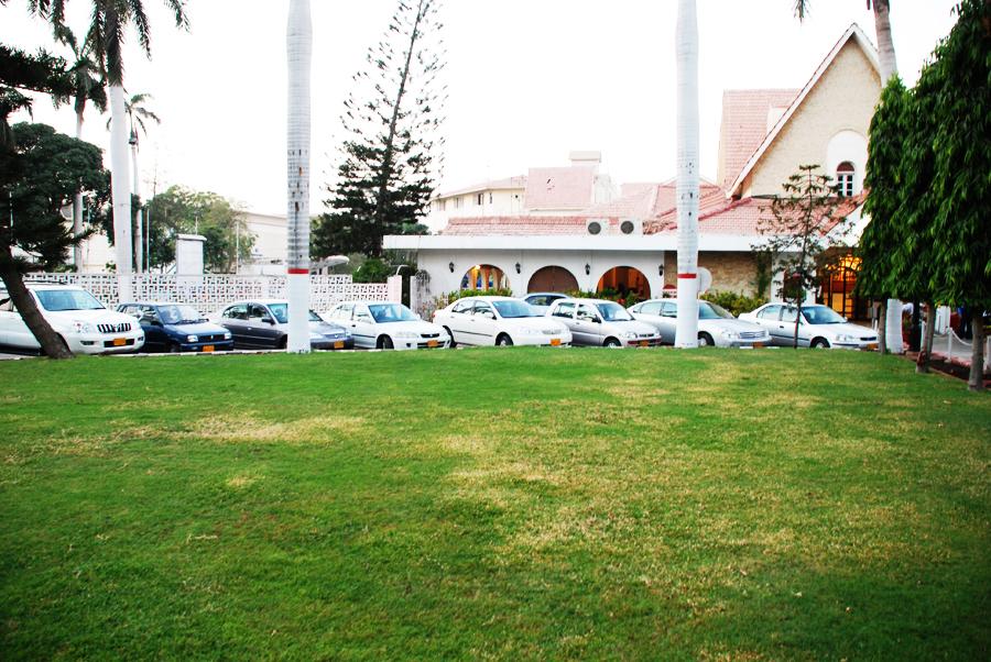 Parking lot of Karachi Gym khana