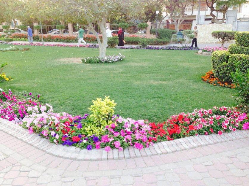 Hilal Park is located in the heart of the upscale DHA Phase 6 neighbourhood in Karachi, Pakistan