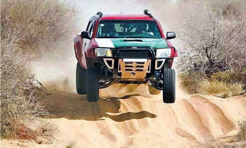 jeep in cholistan desert