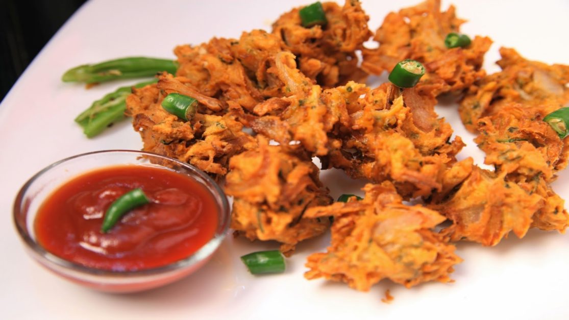 pakoray with ketchup included in iftar party ideas