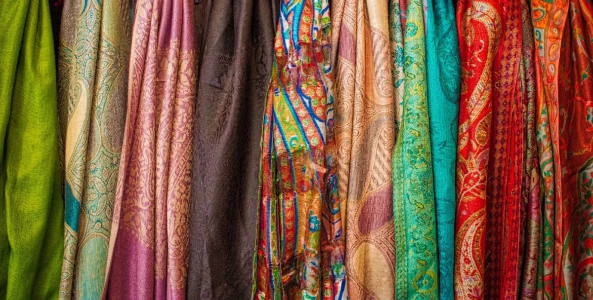 traditional clothing at guld market