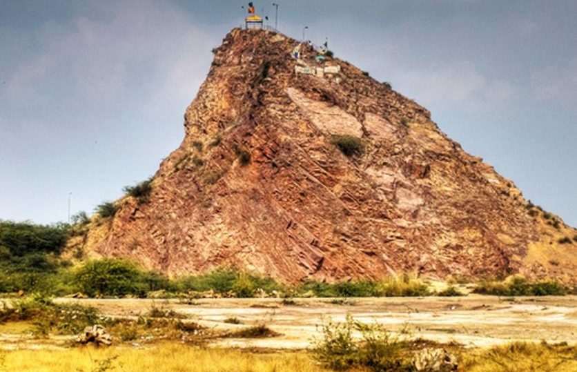 mountain and greenery at Sangla Hill