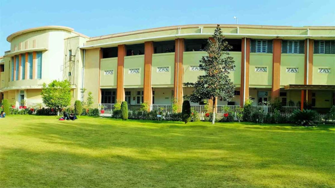 UET Peshawar Building