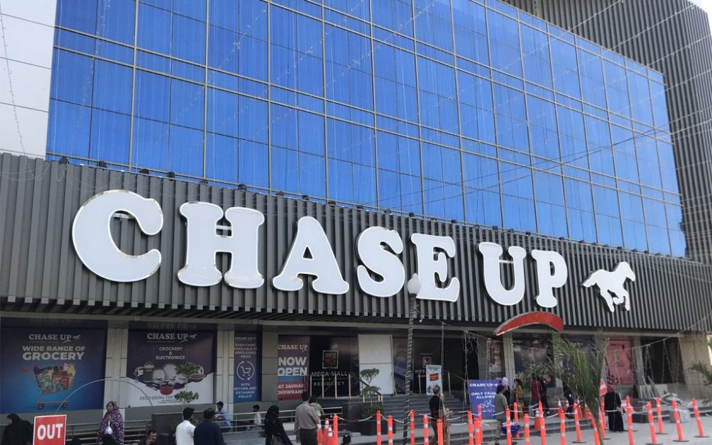 Chase up mall Nipa Chowrangi, Karachi