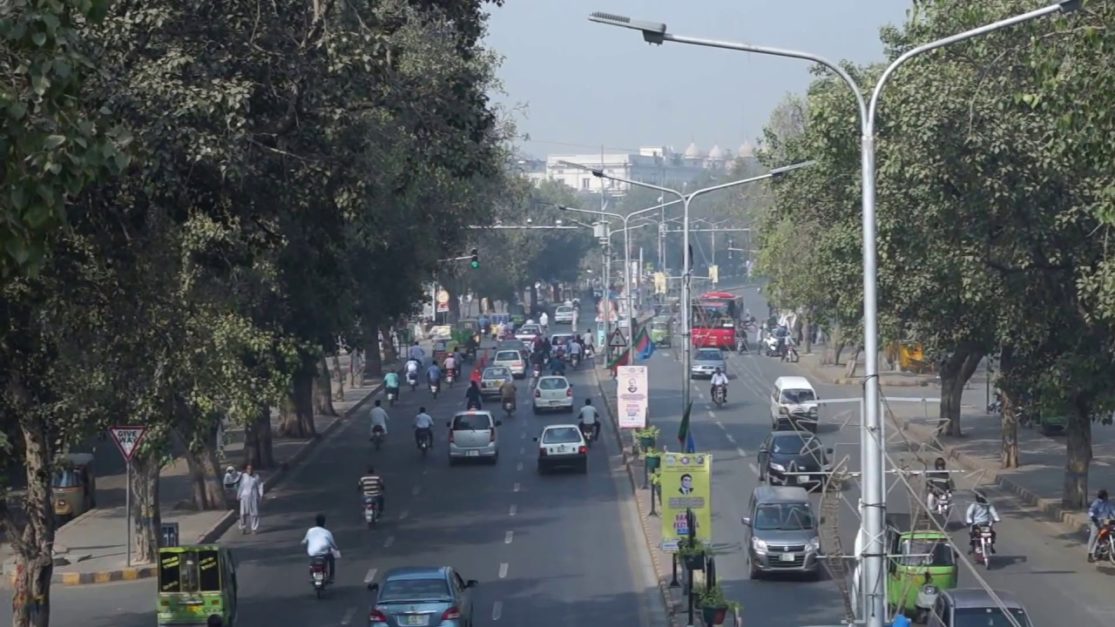 Traffic at mall road