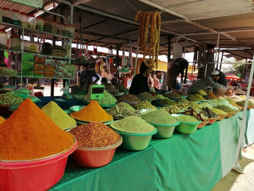 shopkeepers selling spices in Sunday Bazaar Islamabad