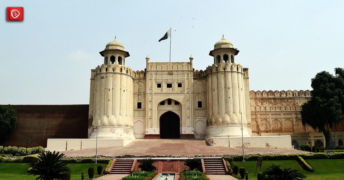 an overview of lahore fort