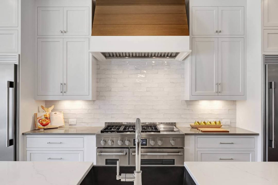 Different Types of Kitchen Hoods