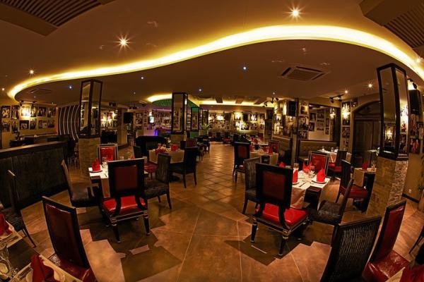 inside view of ziafat restaurant lahore