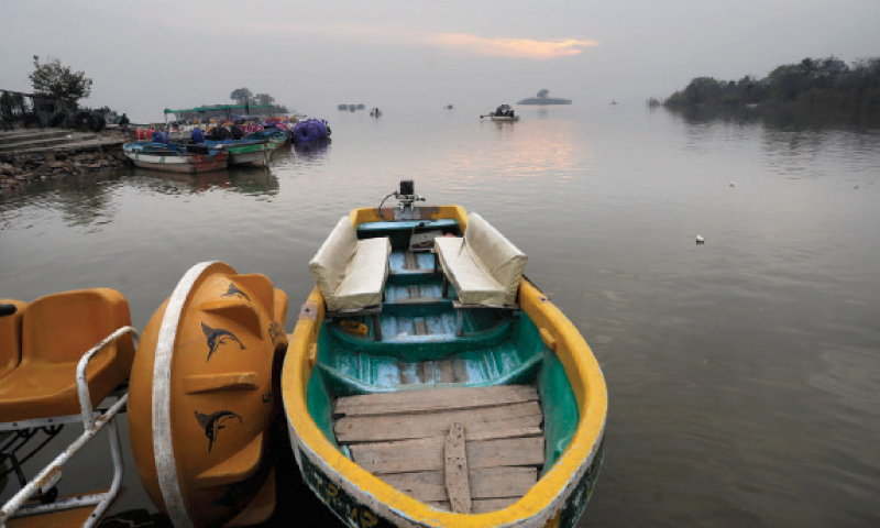 image of a boat at rawal lake