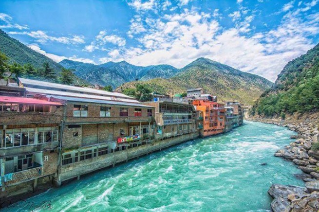 Swat river passing by Bahrain city