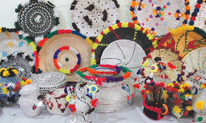 di khan's local handicraft at display