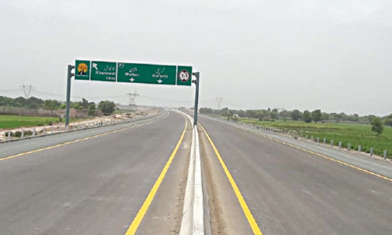 hakeem khanewal section of faisalabad multan motorway