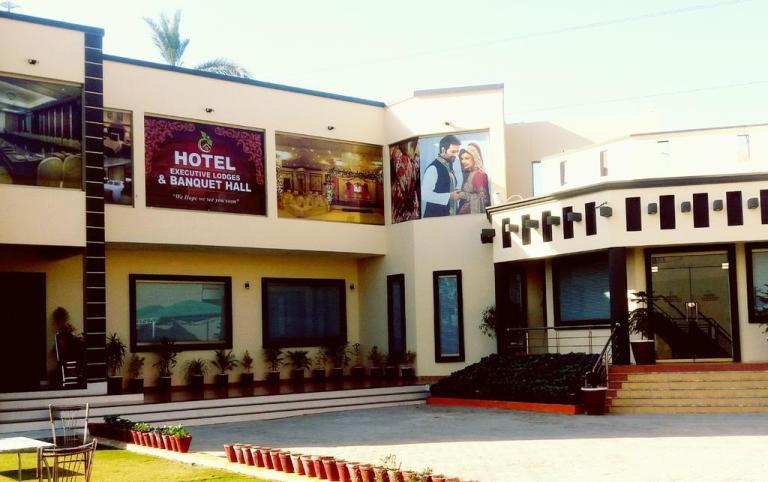 hotel executive lodge bahawalpur