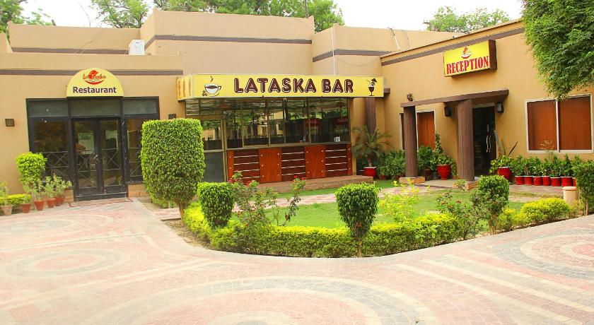 lataska motel bahawalpur