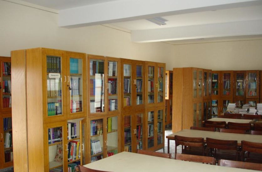 northern university nowshera library