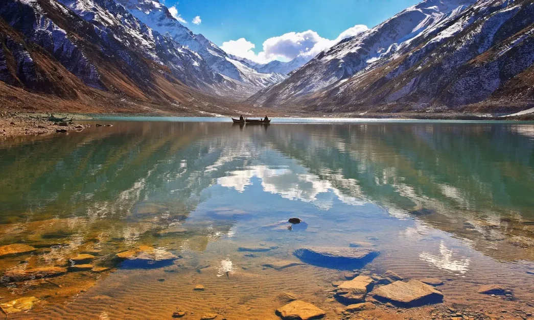 Saif ul Malook Lake with majestic moutains in the background