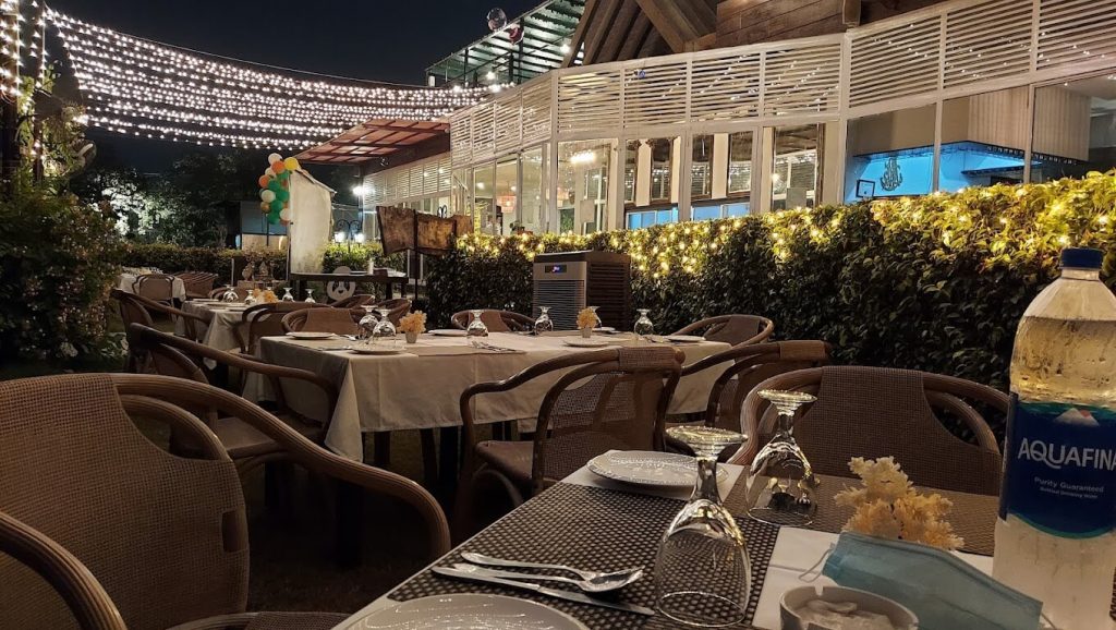 Bagh rooftop restaurant Lahore