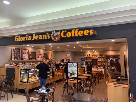 Gloria Jeans Café exterior view