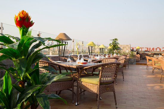 Oban rooftop restaurant lahore