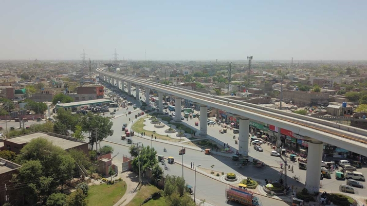 Thokar Niaz Baig Flyover and tarffic 