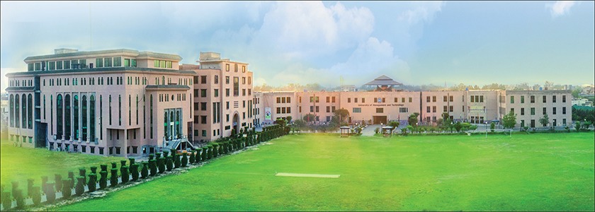 building of University of Management and Technology | Engineering Universities in Lahore